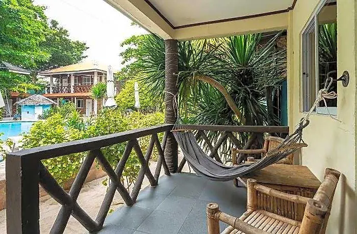 The Sharks Tail Dive Hotell Daanbantayan